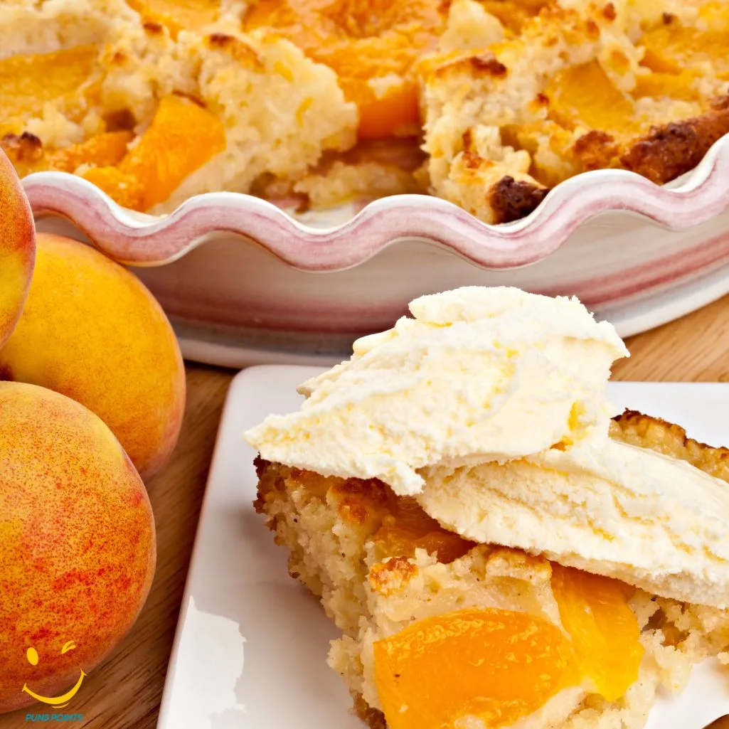 Peach Cobbler With Ice Cream